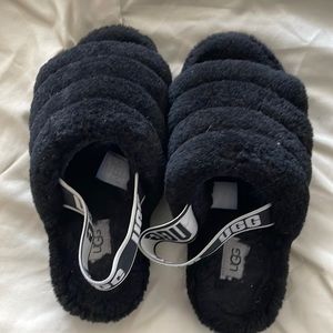 UGG SLIPPERS